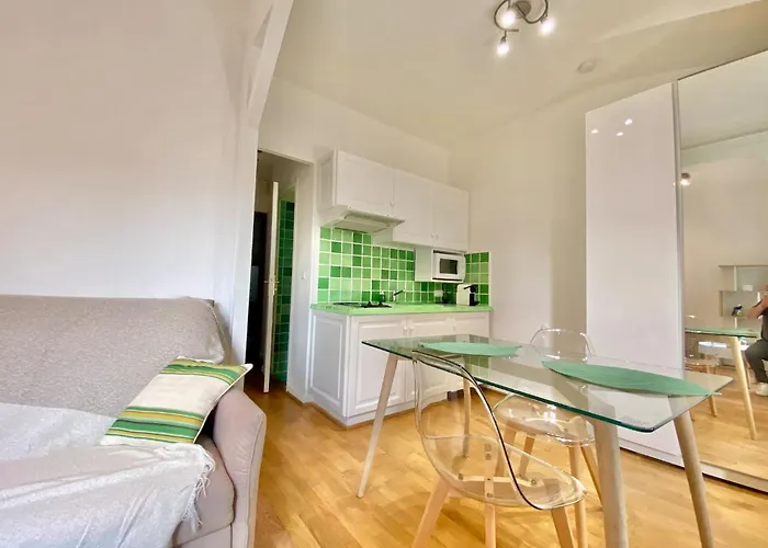 Appartamento Le Brea Cosy Dans La Vieille